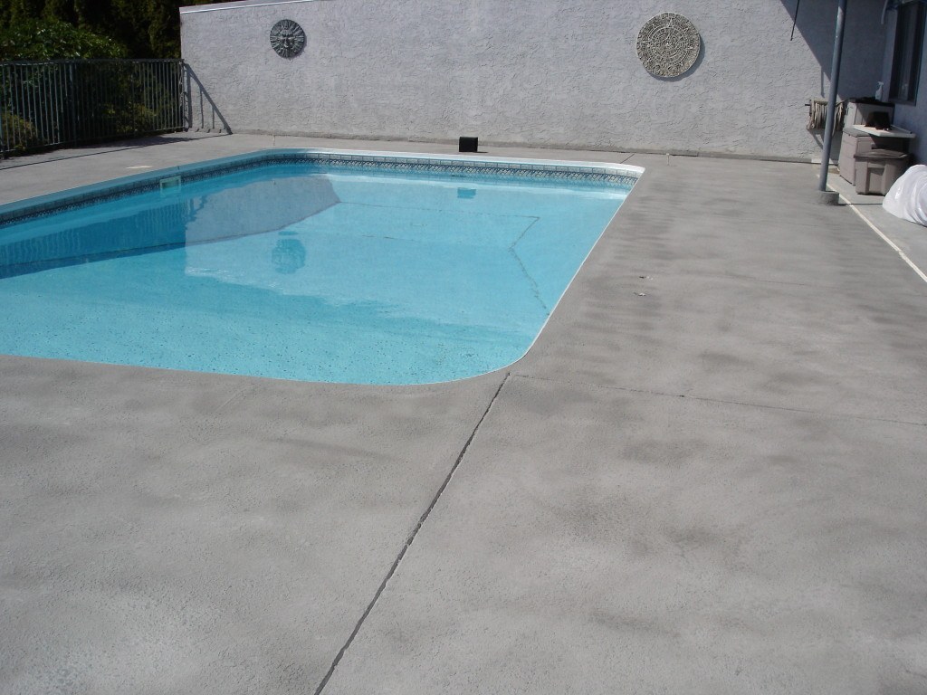Spray Texture System around a pool